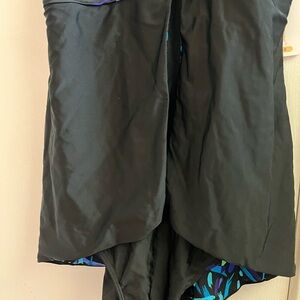 Woman’s 1 piece swimsuit. Size 10